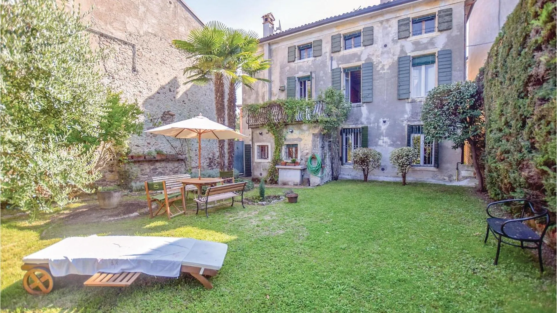 Pacengo Di LaziseCasa Giu别墅